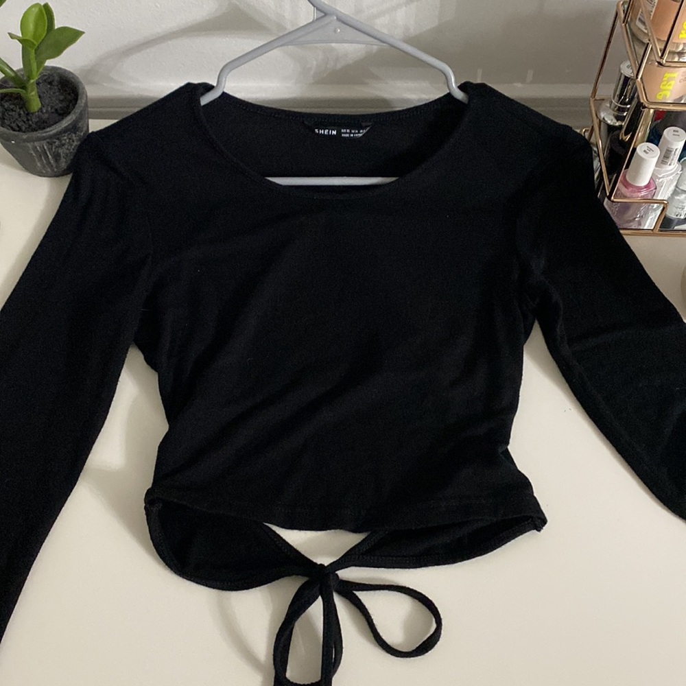 black long sleeve shirt